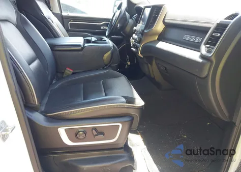 2022 Ram 1500 Laramie 4X2 5'7 Box z USA, uszkodzony, nr VIN 1C6RREJT0NN230819